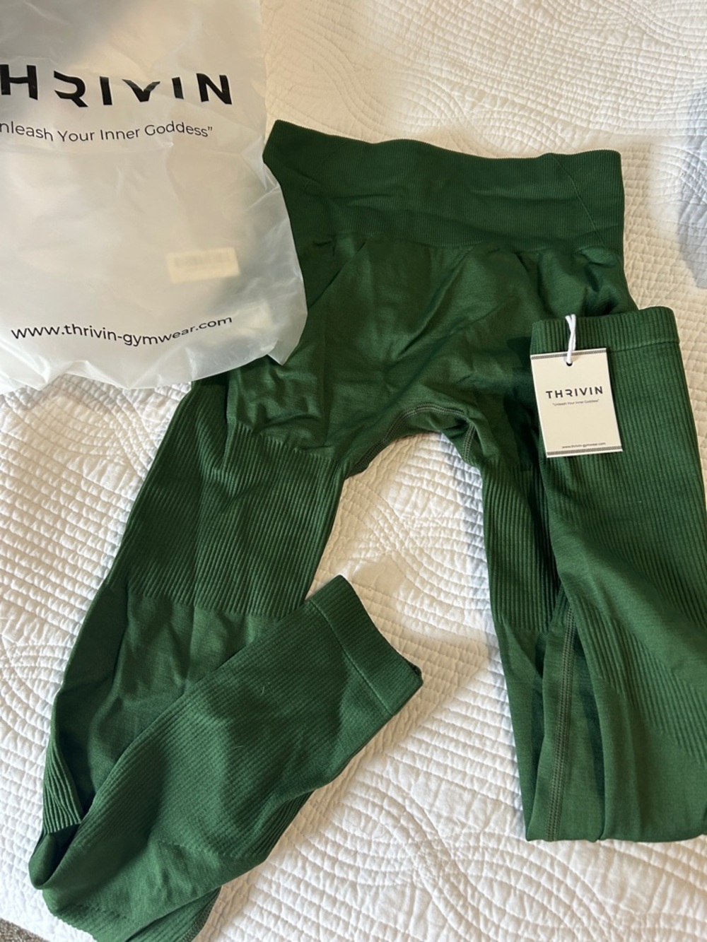 Thrivin women's Forest Green Leggings size xs